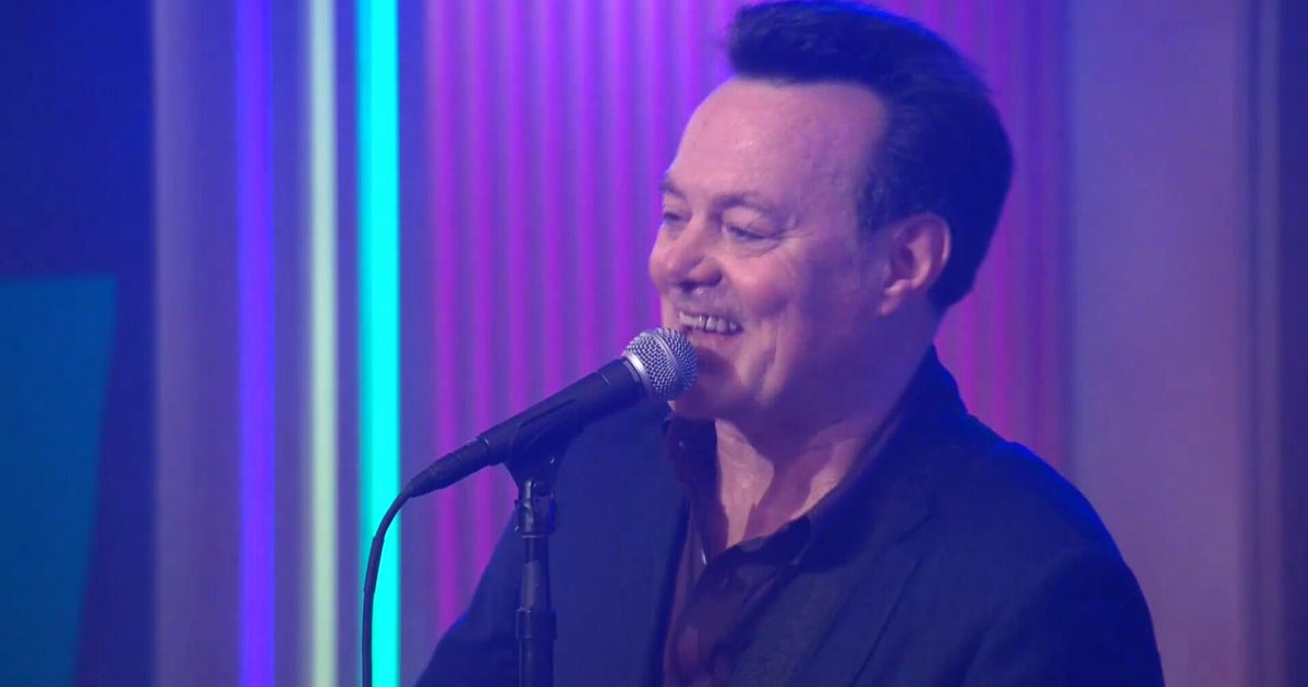 Saturday Sessions: The James Hunter Six perform 